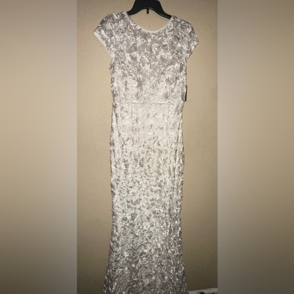Marina lace mermaid dress